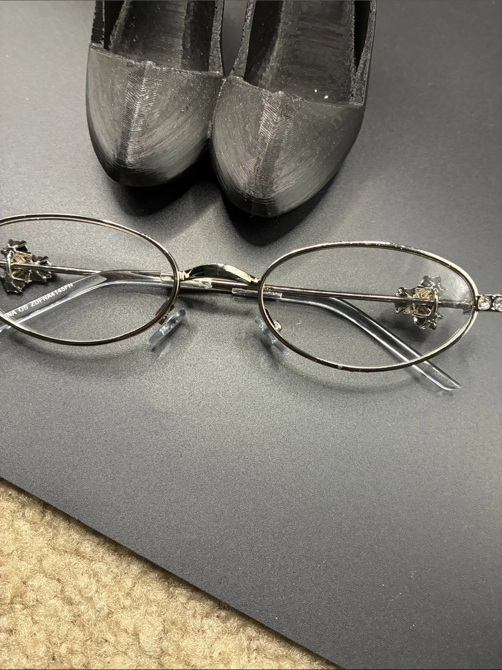 🔥 My rock Women’s Silver Oval Rhinestone Frame Reading Glasses